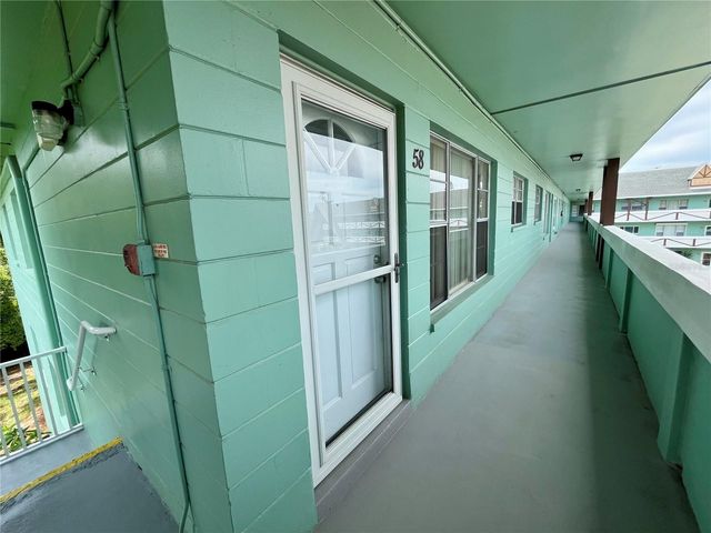 2042 AUSTRALIA WAY W 58, Clearwater, FL 33763