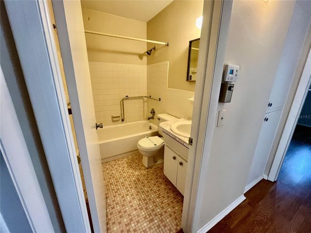 2042 AUSTRALIA WAY W 58, Clearwater, FL 33763