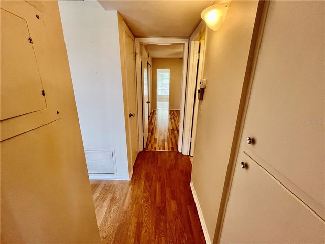 2042 AUSTRALIA WAY W 58, Clearwater, FL 33763