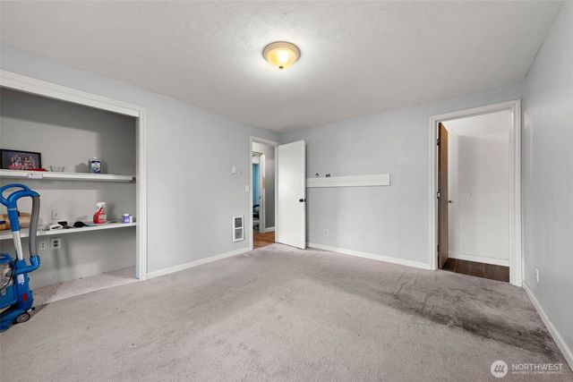 618 NW 4th Place, Battle Ground, WA 98604