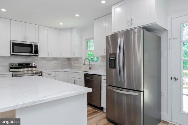 12703 LOCKLEVEN LN, Woodbridge, VA 22192