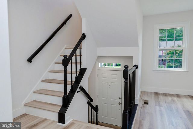 12703 LOCKLEVEN LN, Woodbridge, VA 22192