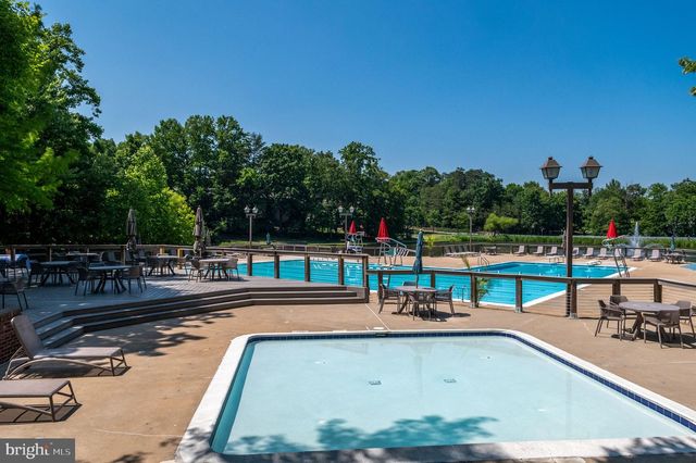 12703 LOCKLEVEN LN, Woodbridge, VA 22192