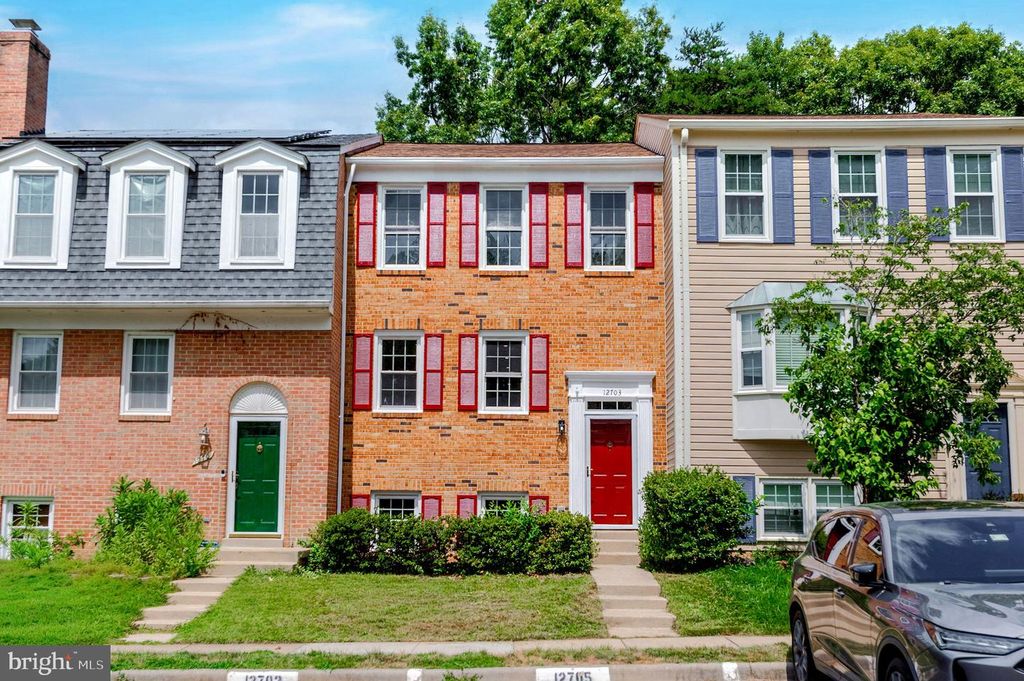 12703 LOCKLEVEN LN, Woodbridge, VA 22192