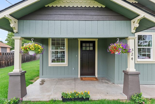 524 Berrydale Avenue, Medford, OR 97501