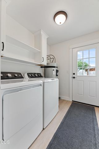 524 Berrydale Avenue, Medford, OR 97501
