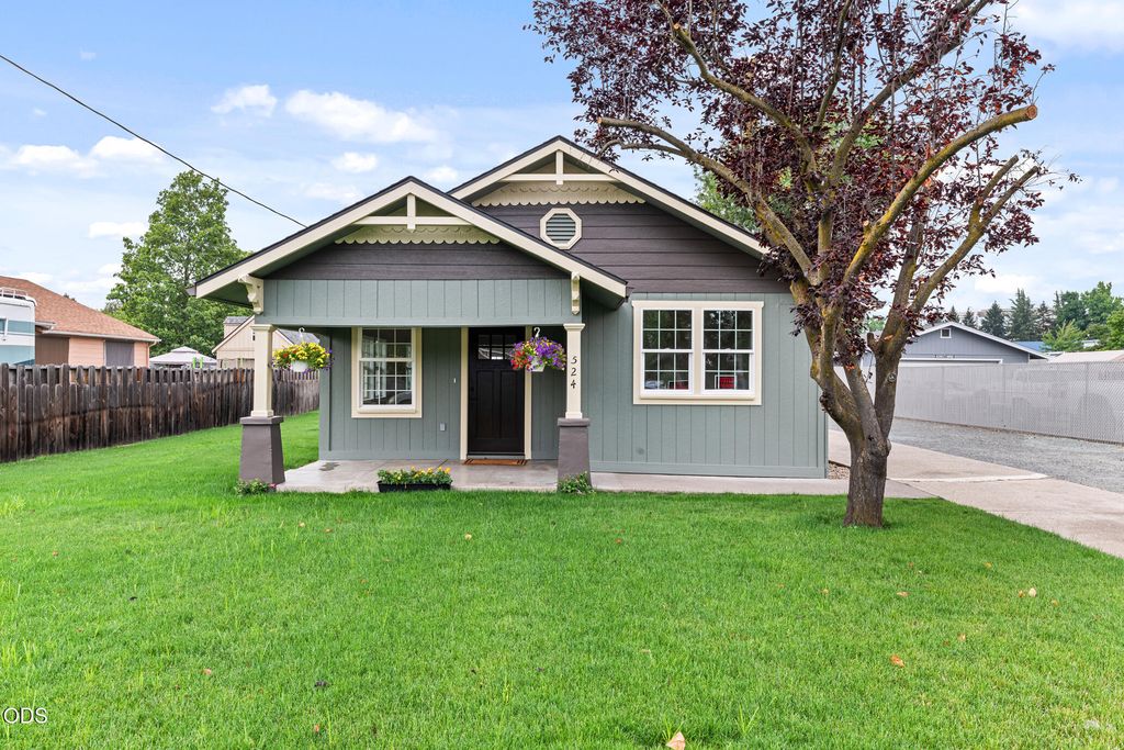 524 Berrydale Avenue, Medford, OR 97501