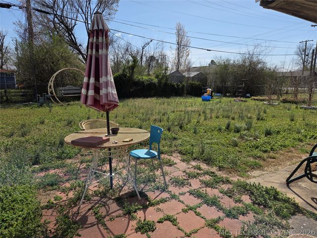 620 CHOCTAW S Avenue, Claremore, OK 74017