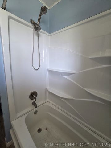 620 CHOCTAW S Avenue, Claremore, OK 74017