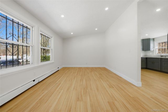 1510 Crotona Park East E, Bronx, NY 10460