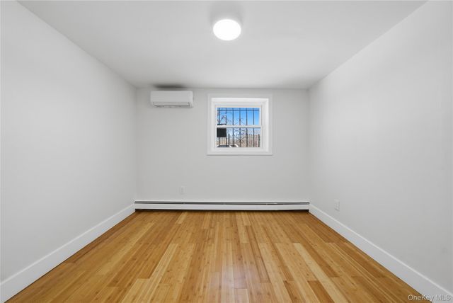 1510 Crotona Park East E, Bronx, NY 10460