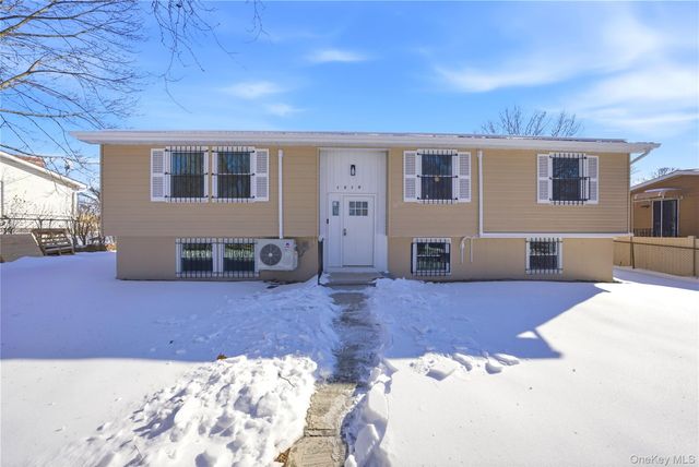 1510 Crotona Park East E, Bronx, NY 10460