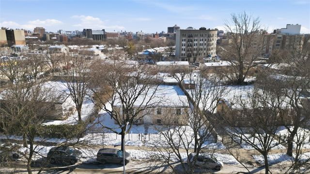 1510 Crotona Park East E, Bronx, NY 10460