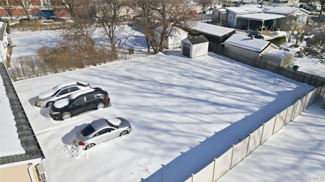 1510 Crotona Park East E, Bronx, NY 10460