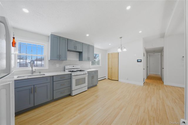 1510 Crotona Park East E, Bronx, NY 10460