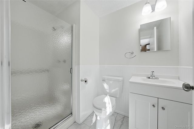 1510 Crotona Park East E, Bronx, NY 10460