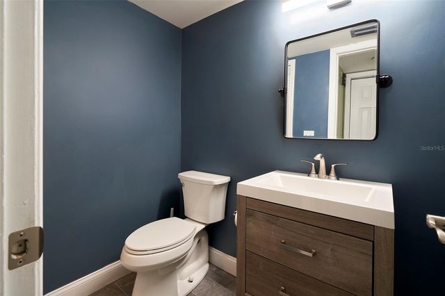 11905 LAKEMIST CIRCLE 74, Temple Terrace, FL 33617