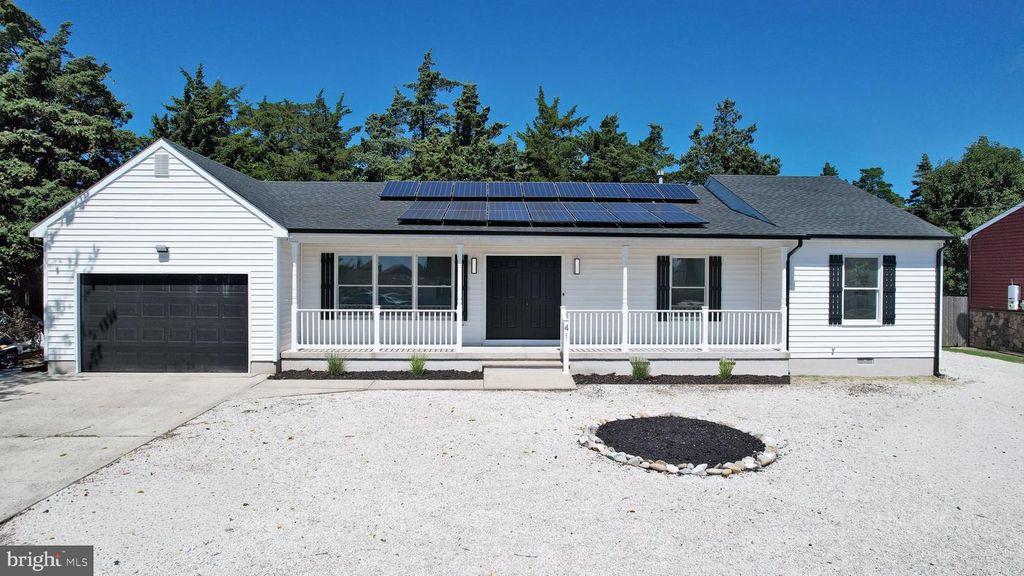 41 ATLANTIS BLVD, Tuckerton, NJ 08087