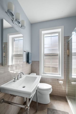 1424 E 58th Street 3, Chicago, IL 60637