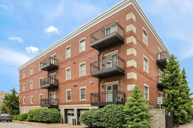 500 N Walnut St Apt 301, Bloomington, IN 47404