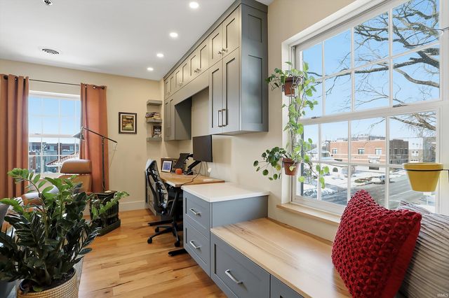 500 N Walnut St Apt 301, Bloomington, IN 47404