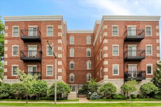 500 N Walnut St Apt 301, Bloomington, IN 47404