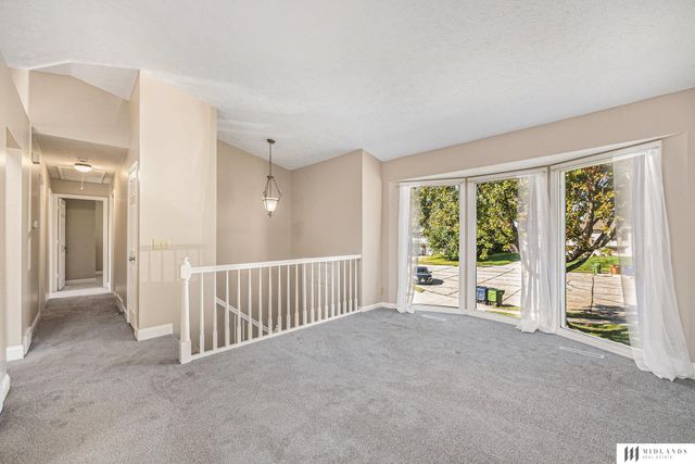 3105 Mirror Circle, Bellevue, NE 68123