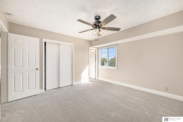 3105 Mirror Circle, Bellevue, NE 68123