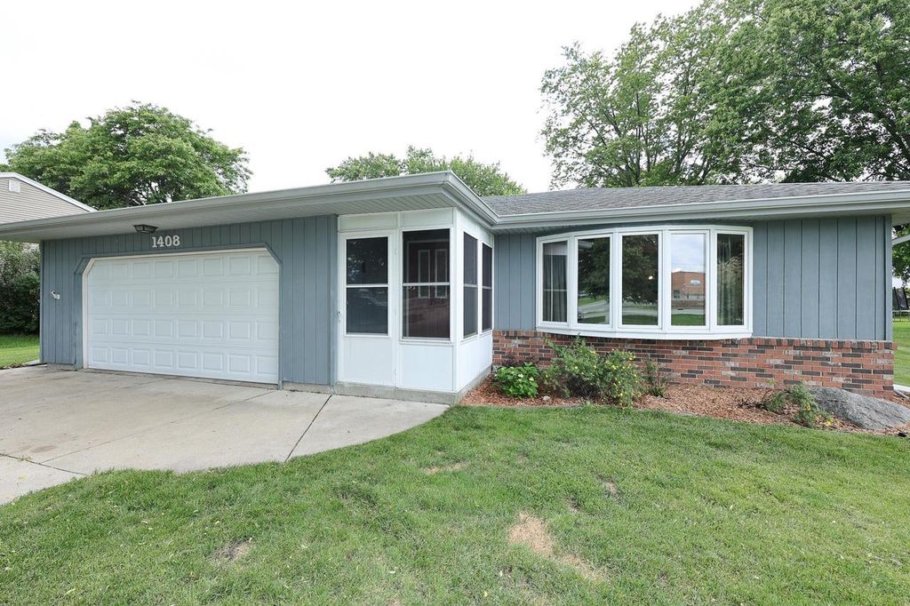1408 S Emmertsen ROAD, Mount Pleasant, WI 53406