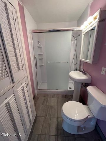 1051 Inner Drive, Rotterdam, NY 12303