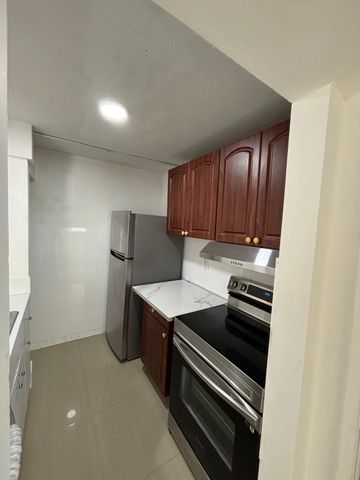 8002 SW 149th Avenue B304, Miami, FL 33193