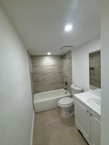 8002 SW 149th Avenue B304, Miami, FL 33193