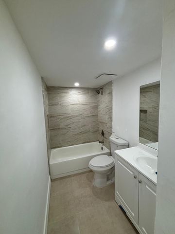 8002 SW 149th Avenue B304, Miami, FL 33193