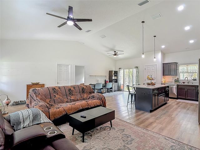 15062 MOUNT IVY ROAD, Weeki Wachee, FL 34614