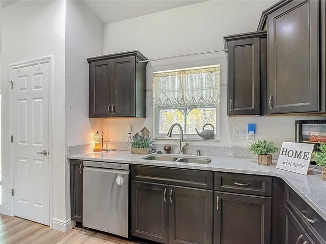 15062 MOUNT IVY ROAD, Weeki Wachee, FL 34614