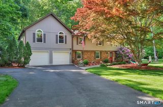 122 Ridgeview Circle, Guilford, CT 06437