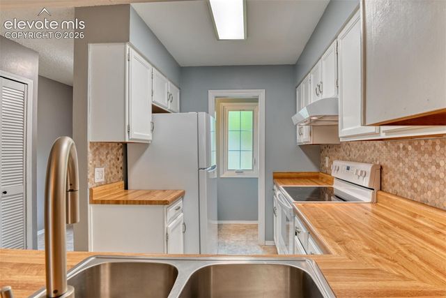 3374 Queen Anne Way, Colorado Springs, CO 80917
