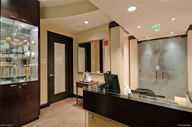 1035 SANDPIPER ST F-104, Naples, FL 34102