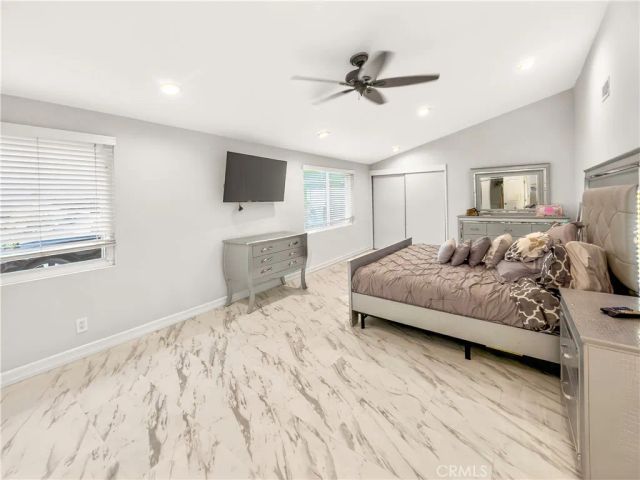 20520 Rhoda, Woodland Hills, CA 91367