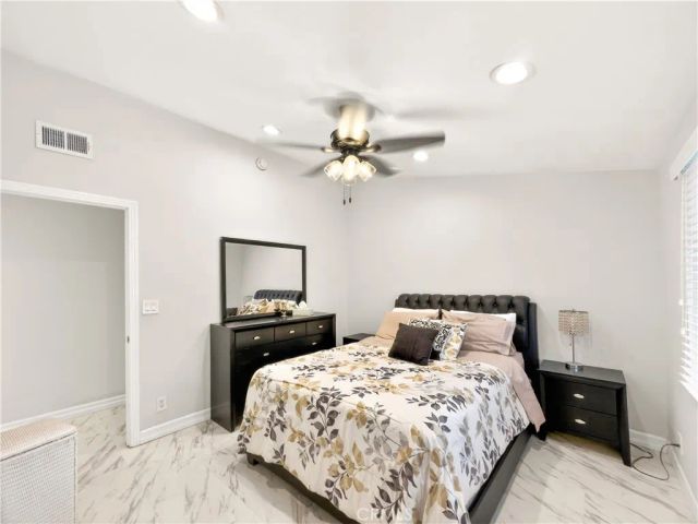 20520 Rhoda, Woodland Hills, CA 91367