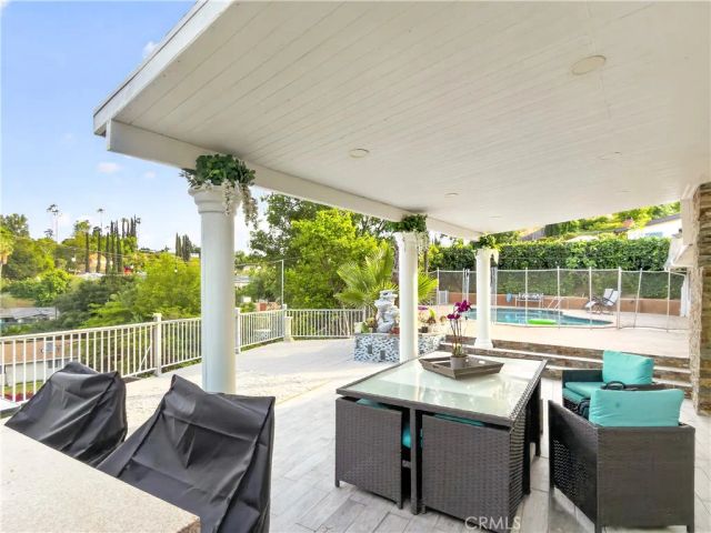 20520 Rhoda, Woodland Hills, CA 91367