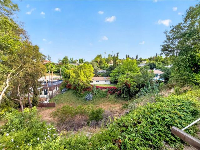 20520 Rhoda, Woodland Hills, CA 91367