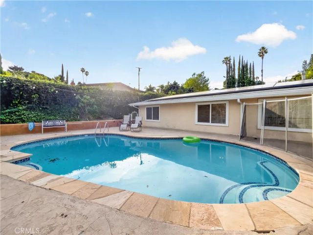 20520 Rhoda, Woodland Hills, CA 91367