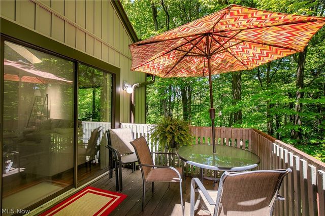 2153 Pinebrook Trail, Cuyahoga Falls, OH 44223