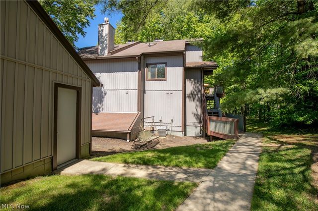 2153 Pinebrook Trail, Cuyahoga Falls, OH 44223