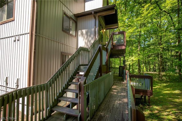 2153 Pinebrook Trail, Cuyahoga Falls, OH 44223