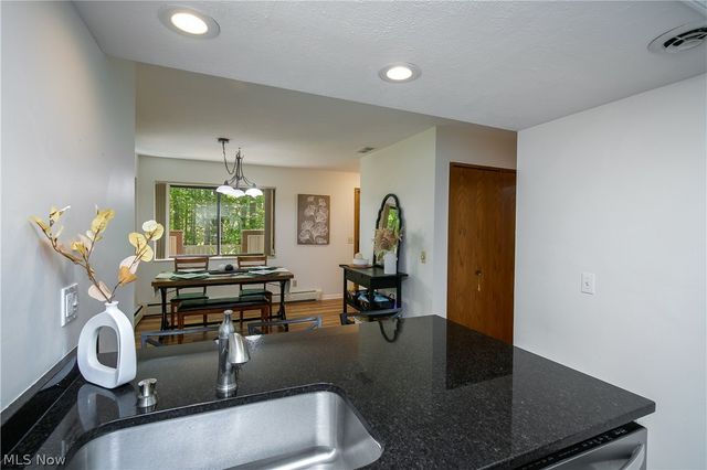 2153 Pinebrook Trail, Cuyahoga Falls, OH 44223