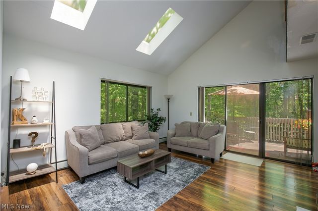 2153 Pinebrook Trail, Cuyahoga Falls, OH 44223