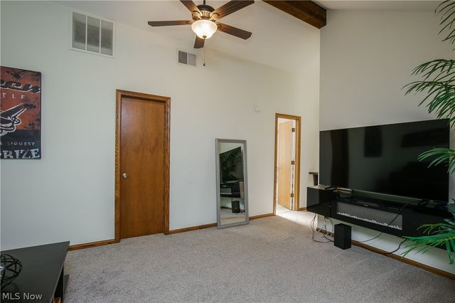 2153 Pinebrook Trail, Cuyahoga Falls, OH 44223