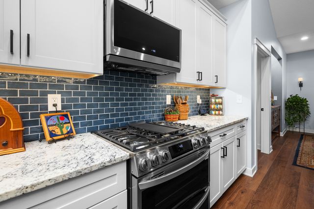 1709 E 6th Street A, Coal Valley, IL 61240